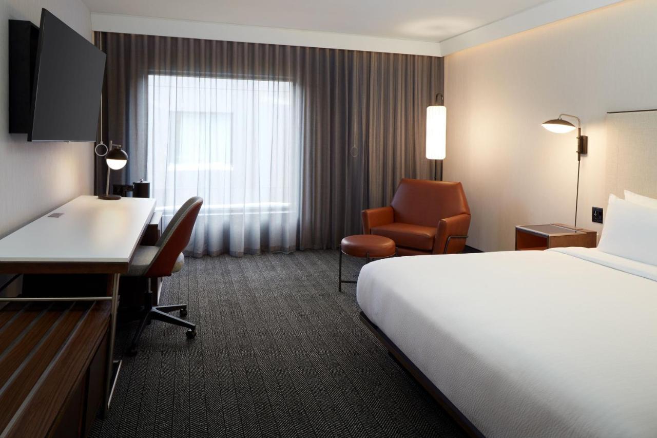Courtyard Montreal Midtown Hotell Exteriör bild