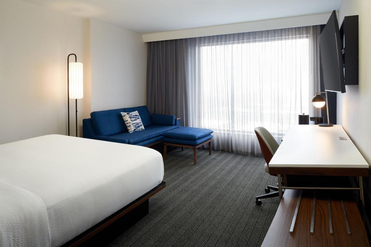 Courtyard Montreal Midtown Hotell Exteriör bild